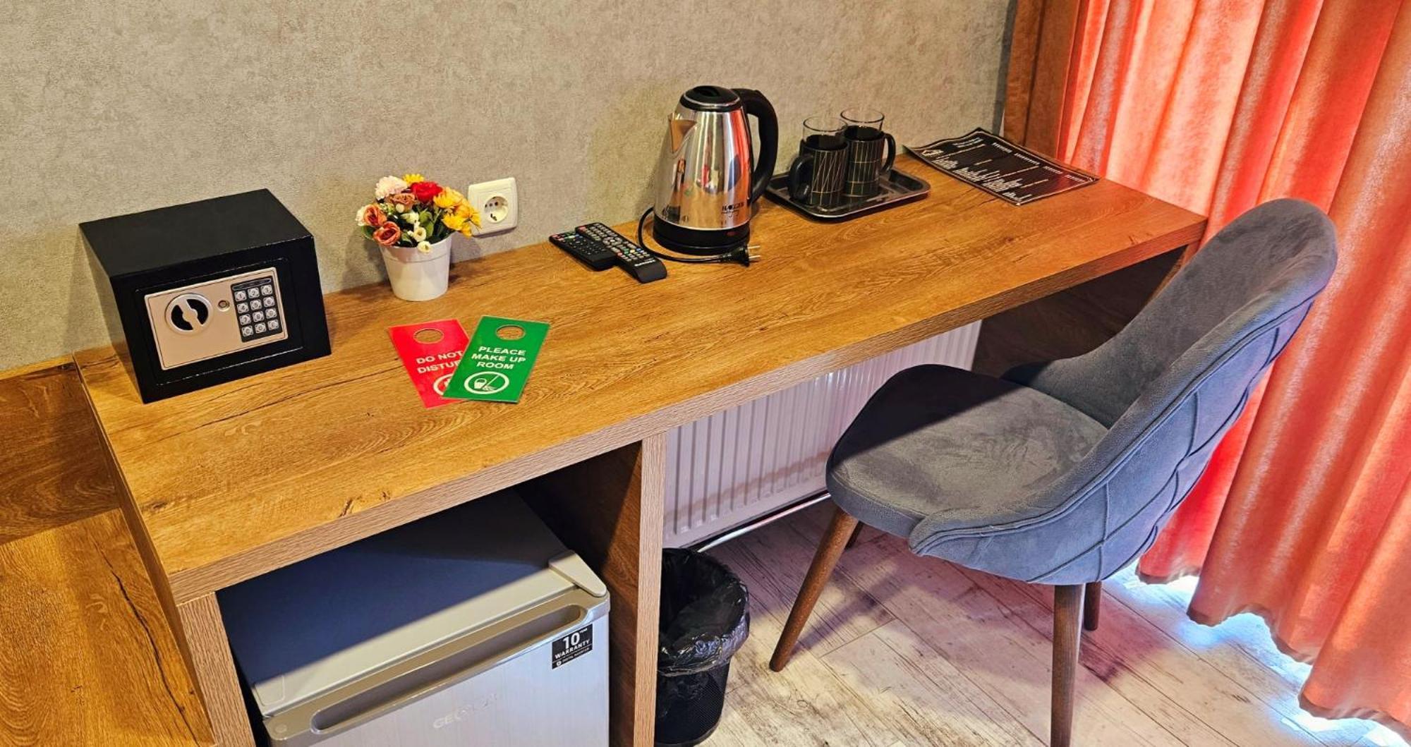 Sierra Hotel ティビリシ エクステリア 写真